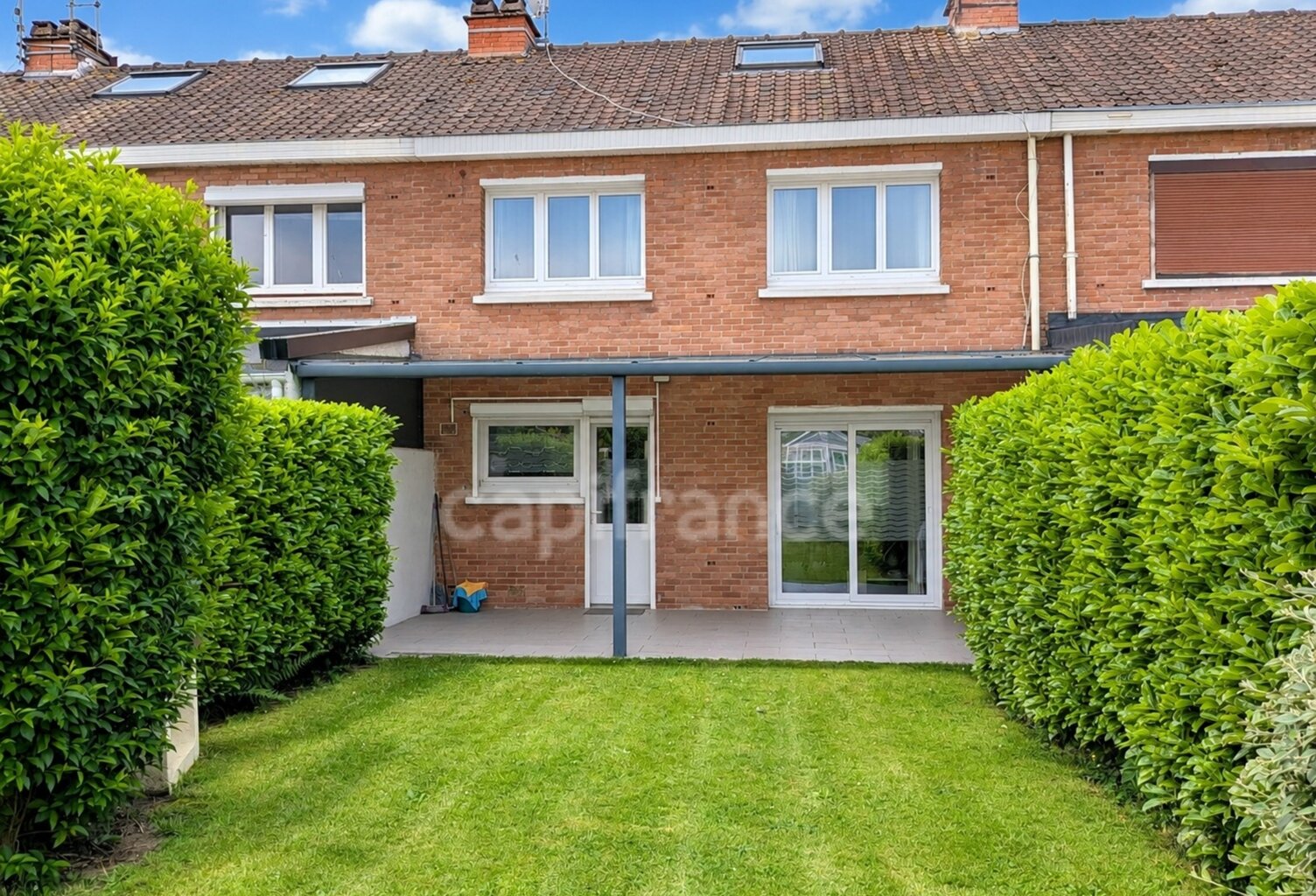 MAISON BATIR AVEC 4 CHAMBRES, JARDIN ET GARAGE — photo 1