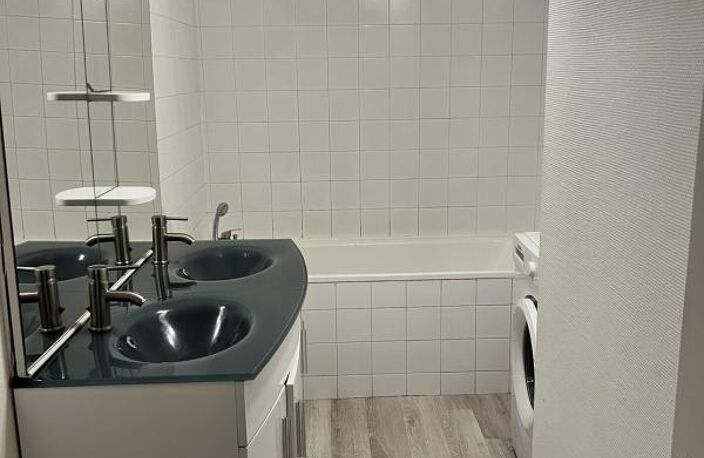 T4 DUPLEX - 86m² - RIOM — photo 5