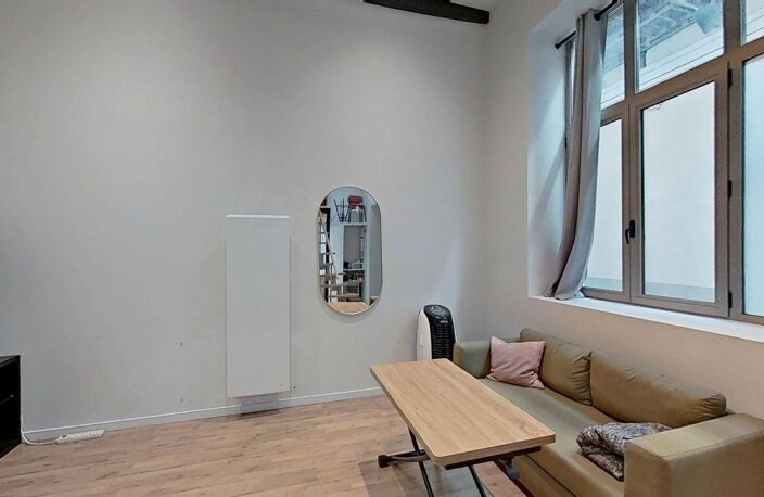 164 Grande rue de la Guillotière  Lyon 69007 - T1 Meublé - 740 €CC — photo 2