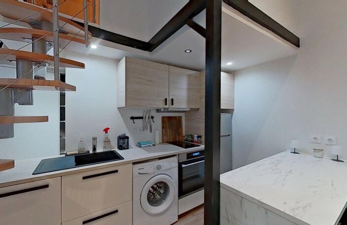 164 Grande rue de la Guillotière  Lyon 69007 - T1 Meublé - 740 €CC — photo 4