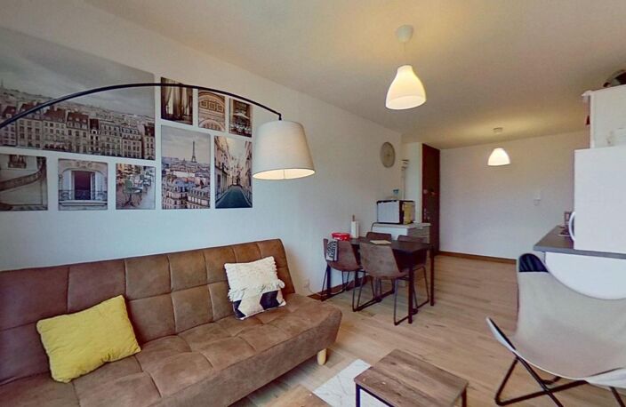 77 Rue Philippe Fabia Lyon 69008-12eme Etage - Chambre 3   - T5 Meublé - 490 €CC — photo 2