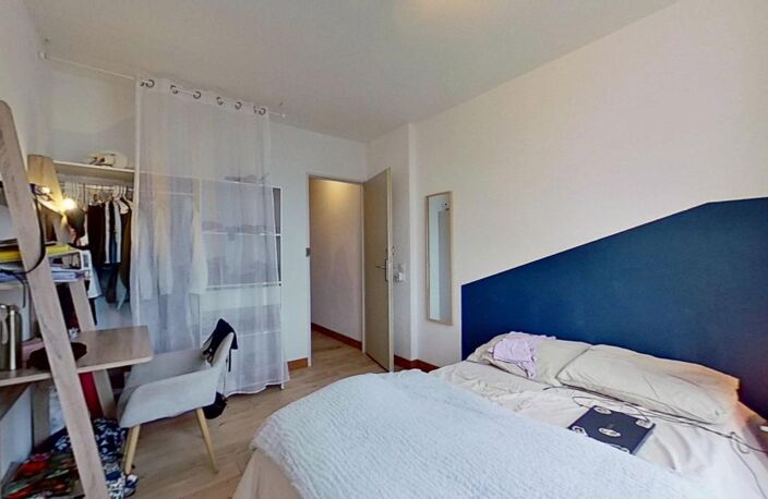 77 Rue Philippe Fabia Lyon 69008-12eme Etage - Chambre 3   - T5 Meublé - 490 €CC — photo 5