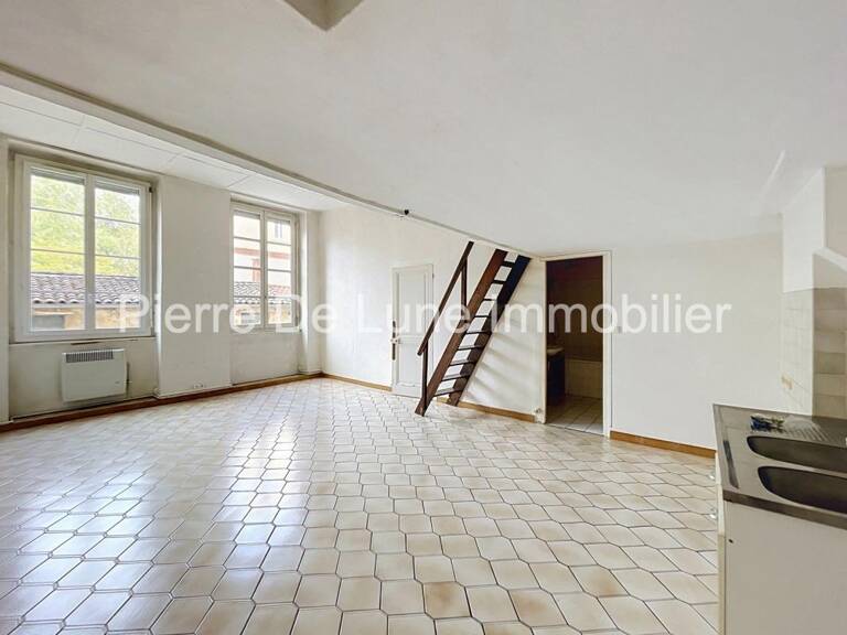 LYON 4e – CROIX-ROUSSE | Une adresse privilégiée au cœur du quartier — photo 1