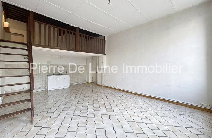 LYON 4e – CROIX-ROUSSE | Une adresse privilégiée au cœur du quartier — photo 4