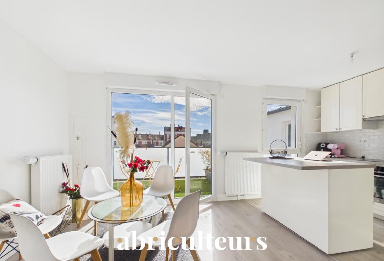 Appartement 4 pièces avec terrasse, balcon et parking – Argenteuil (95100) — photo 1