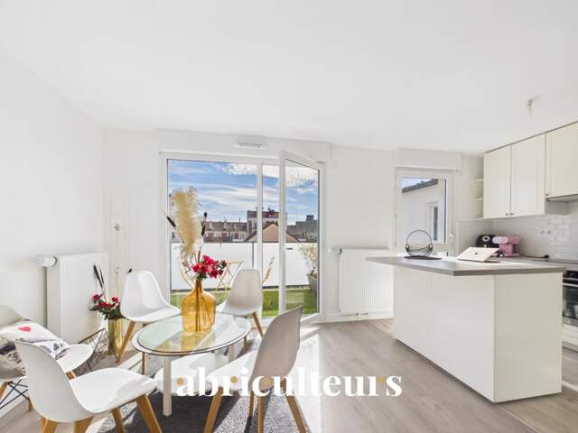 Appartement 4 pièces avec terrasse, balcon et parking – Argenteuil (95100) — photo du bien
