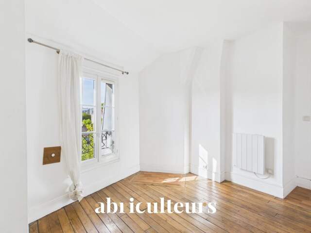 2/3 pièces 37 m² à Nation - Dernier étage vue toits - Refait à neuf - Paris 12 — photo du bien