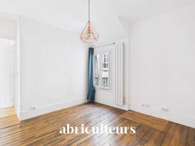 2/3 pièces 37 m² à Nation - Dernier étage vue toits - Refait à neuf - Paris 12 — photo du bien