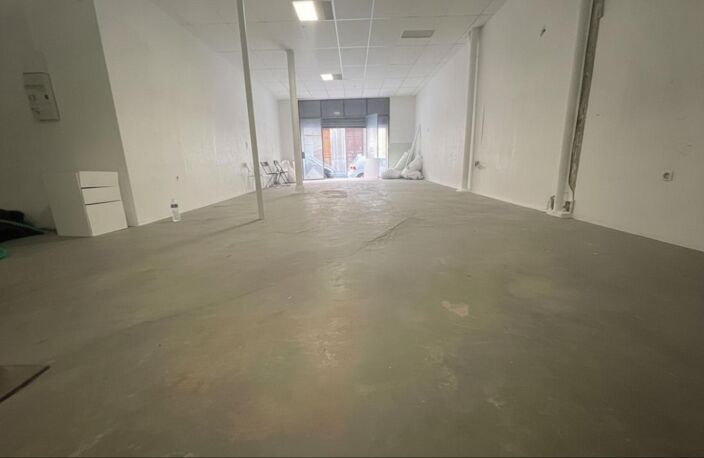 Local commercial 90 m² en rez-de-chaussée — Bail tout commerce — Marseille 1er — photo 4