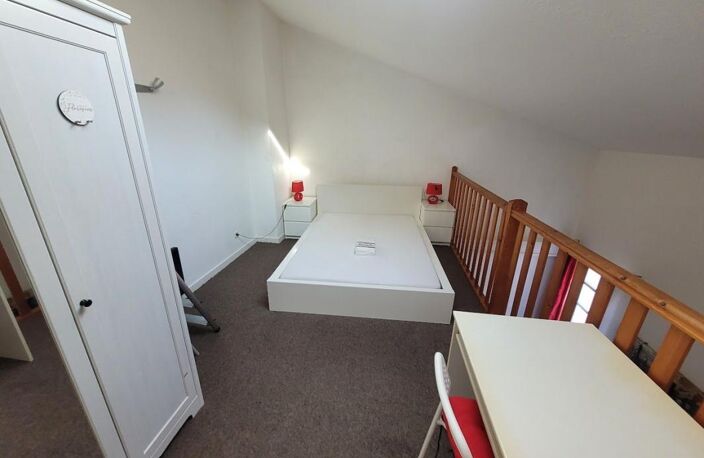 Appartement À Vendre Intra-Muros, 36 m² duplex — photo 5