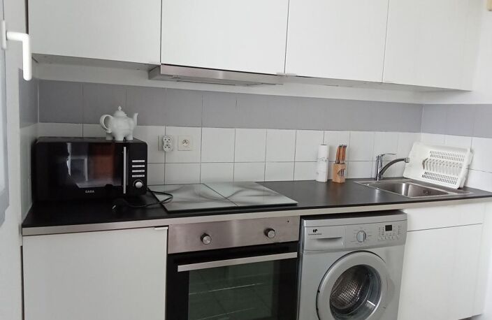 Appartement À Vendre 2 pièces, 48 m², 1er étage, Balcon et Parking — photo 5