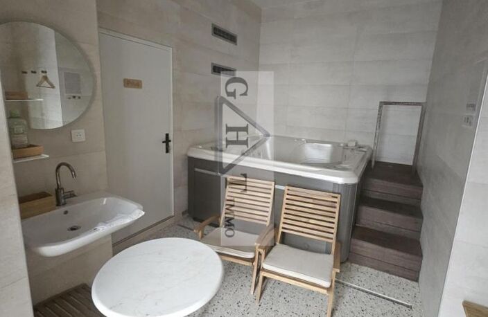 Boutique 82 m2 Axe passant — photo 3
