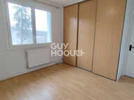 Maison chaleureuse sur trois niveaux avec garage, jardin et studio indépendant — photo 4