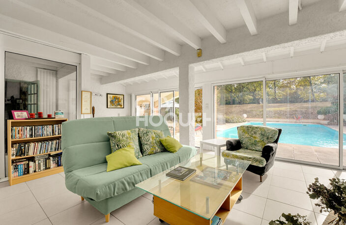 Vacquiers: maison de caractère avec piscine et tennis au coeur de la forêt royale — photo 5