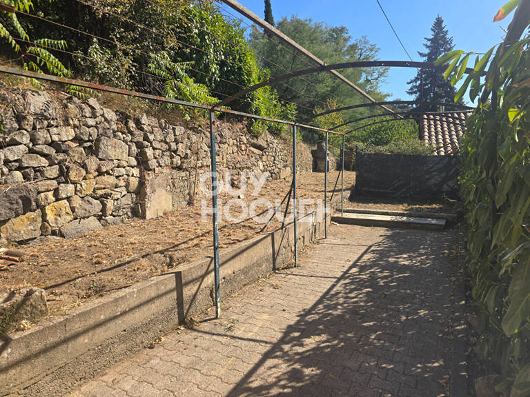 Maison 4 pièces à louer à Ucel, 117 m² avec jardin et garage — photo 1