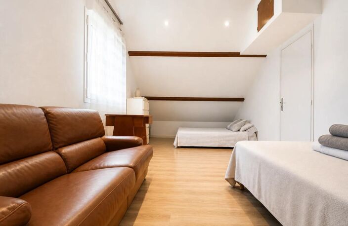Maison de 7 pièces de 144 m² à Chaumont — photo 5
