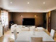 Maison de 7 pièces de 240 m² à Saint-Sauveur-Villages — photo 2