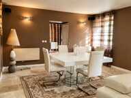 Maison de 7 pièces de 240 m² à Saint-Sauveur-Villages — photo 4