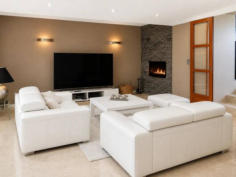 Maison de 7 pièces de 240 m² à Saint-Sauveur-Villages — photo 1
