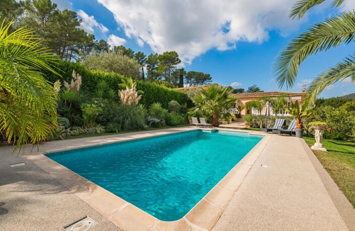 Maison de 6 pièces de 189 m² à Peymeinade — photo 2