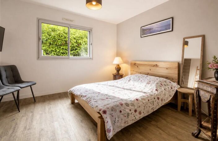 SAINT-ARMEL – Maison contemporain– 6 chambres – Terrain de 1 000 m² — photo 3