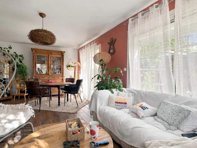 Maison de 4 pièces de 90 m² située à Pignans — photo du bien