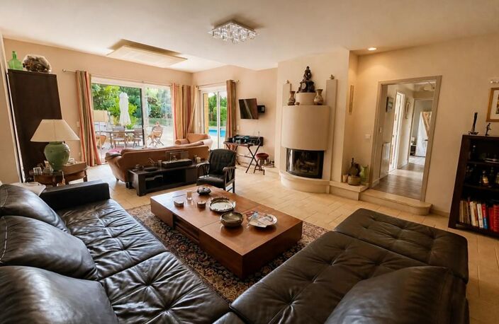 Maison de 6 pièces de 356 m² à Larroque-Saint-Sernin — photo 4