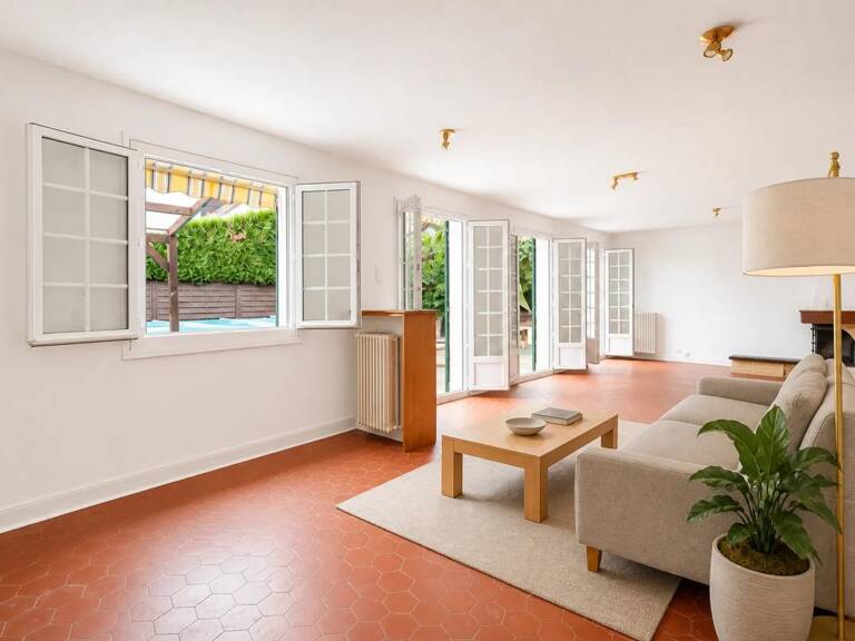 Maison de 6 pièces de 123 m² à Médan — photo 1
