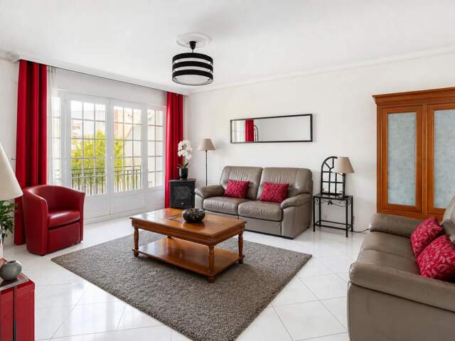 93700 - DRANCY – PAVILLON de type T6 - de 170.0m2 — photo du bien