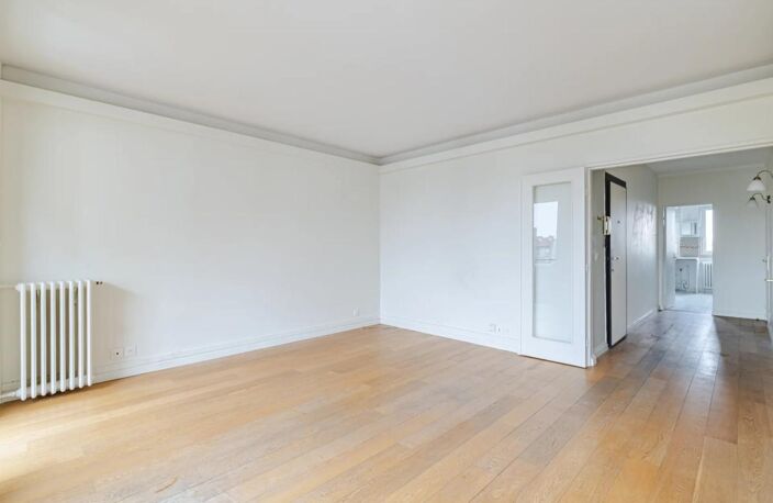 Appartement 3 pièces de 67 m² à Courbevoie — photo 2