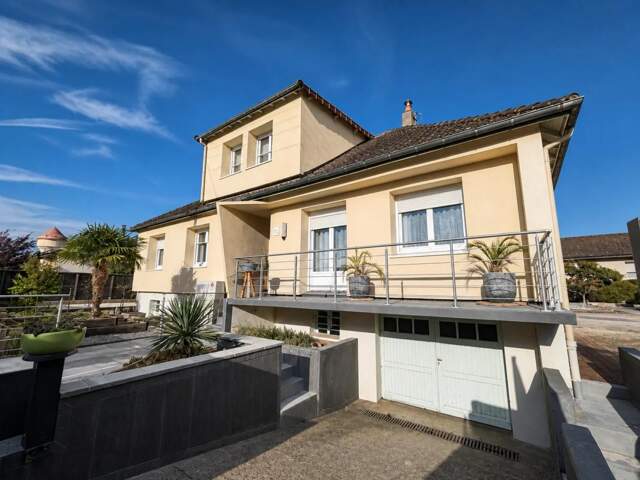 Maison de 7 pièces de 126 m² à Dun-sur-Auron — photo du bien