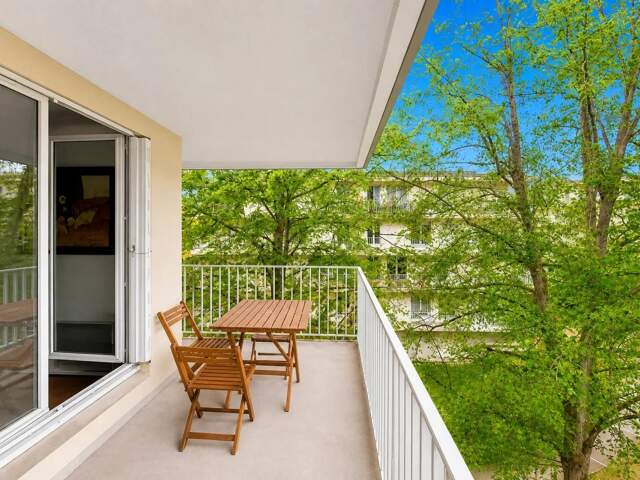 Appartement de 3 pièces de 74 m² à Sèvres Avec Balcon et Parking — photo du bien