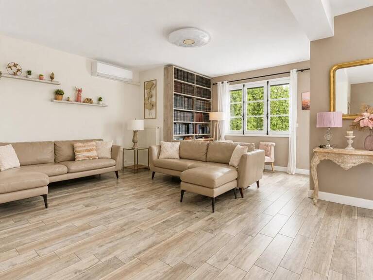 Maison de 6 pièces de 270 m² à Saint-Brice-sous-Forêt — photo 1