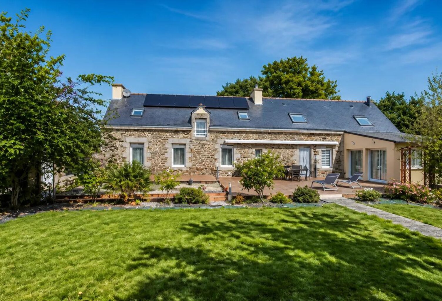 Maison de 8 pièces de 214 m² à Pluméliau-Bieuzy — photo 1