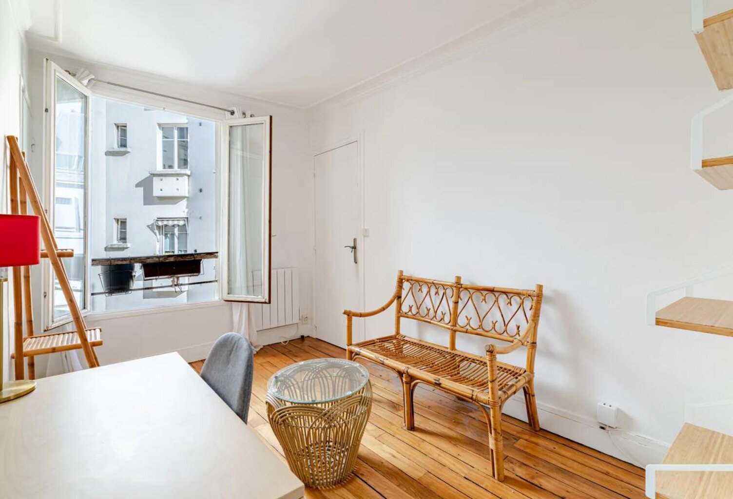 Appartement de 2 pièces de 28 m² à Paris — photo 1