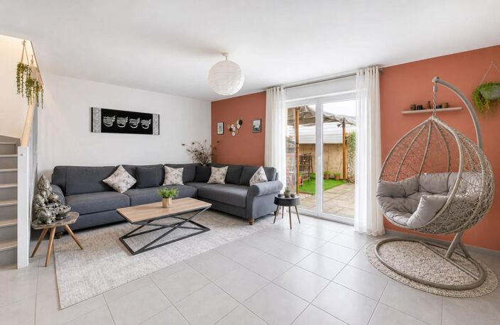 Maison de 4 pièces de 75 m² à Vénissieux — photo 2