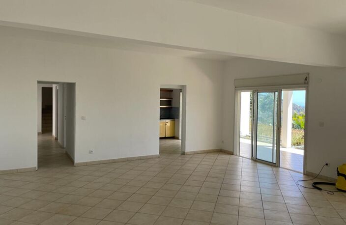 Villa T9 - St Denis - BELLEPIERRE — photo 4