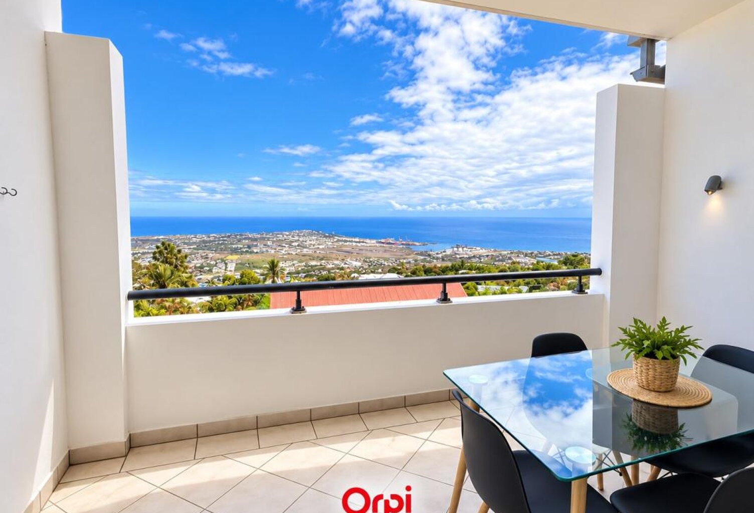 ORPI LA POSSESSION - Appartement T2 — photo 1