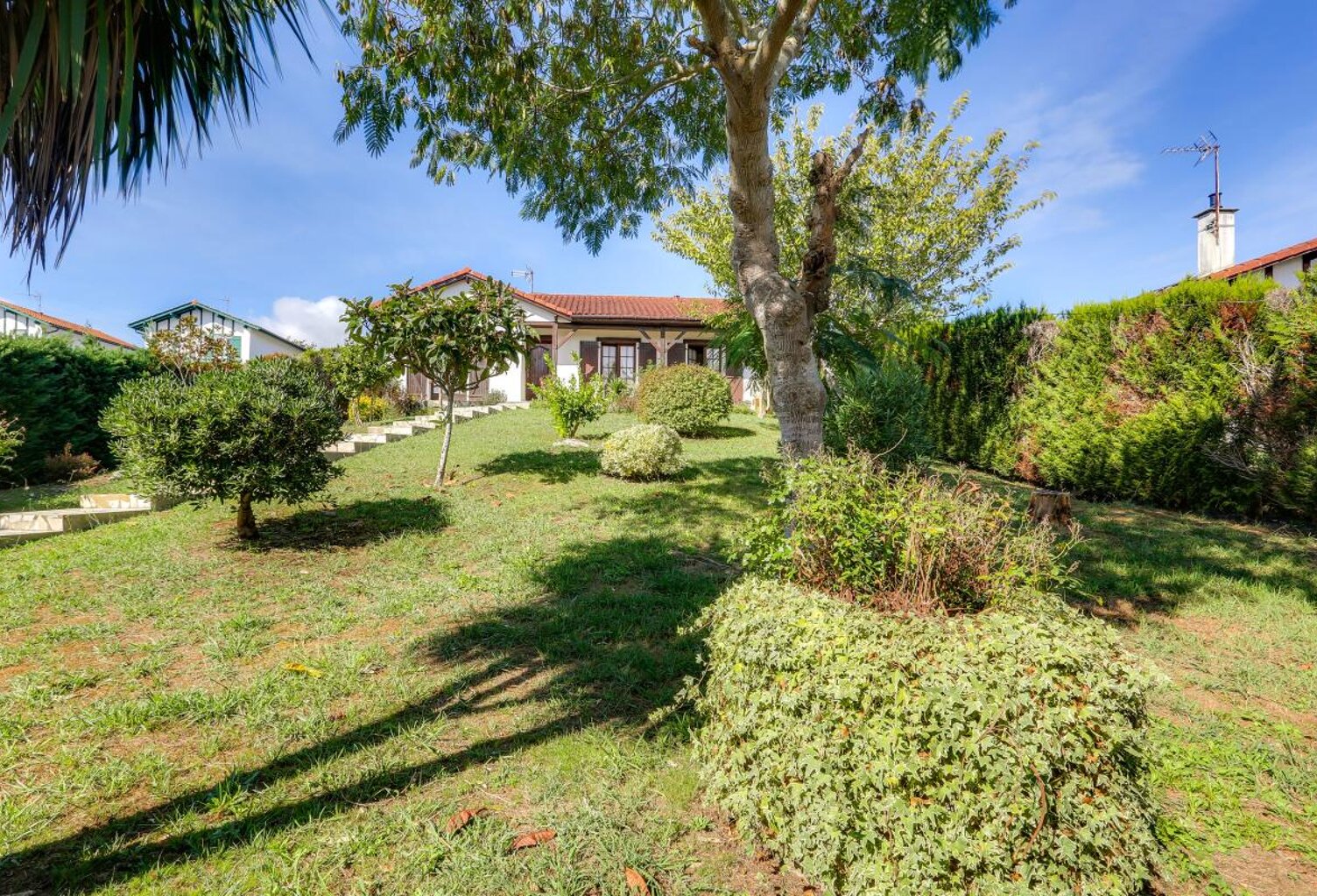 Maison À Vendre — photo 1