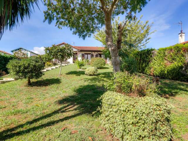 Maison À Vendre — photo du bien