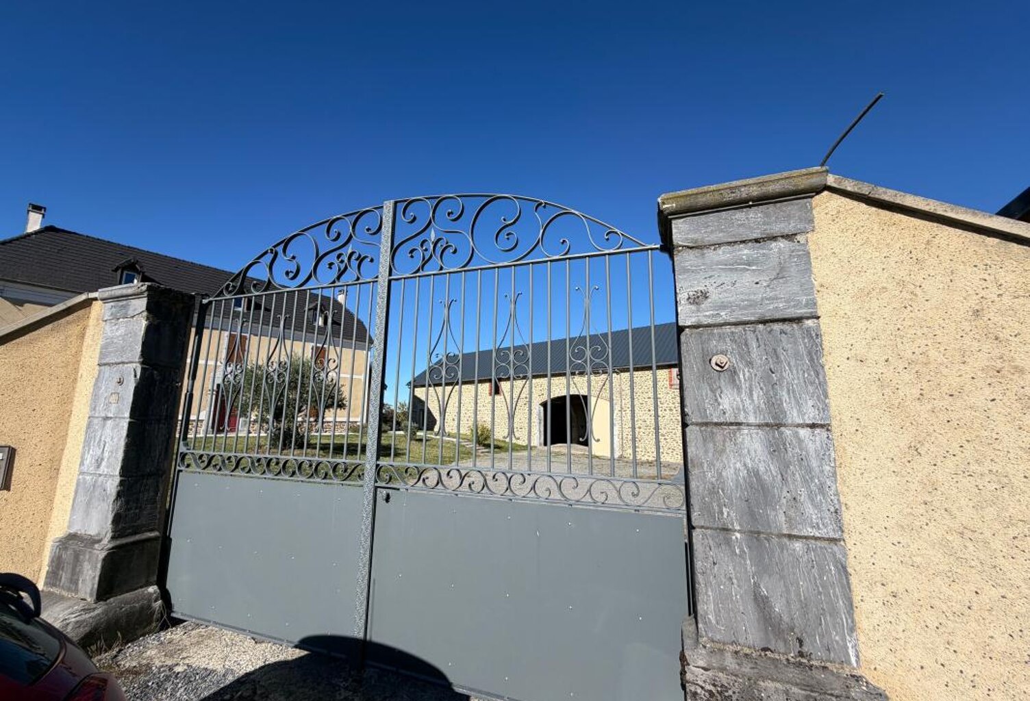 Magnifique corps de ferme à louer à Lourenties - 1500€ — photo 1