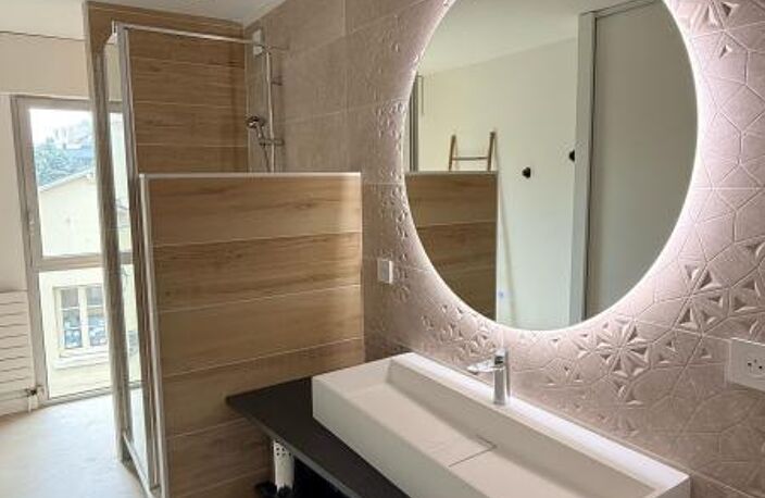 Appartement rénové Coeur de  Ville T3 avec ascenseur et place de parking sécurisée — photo 4
