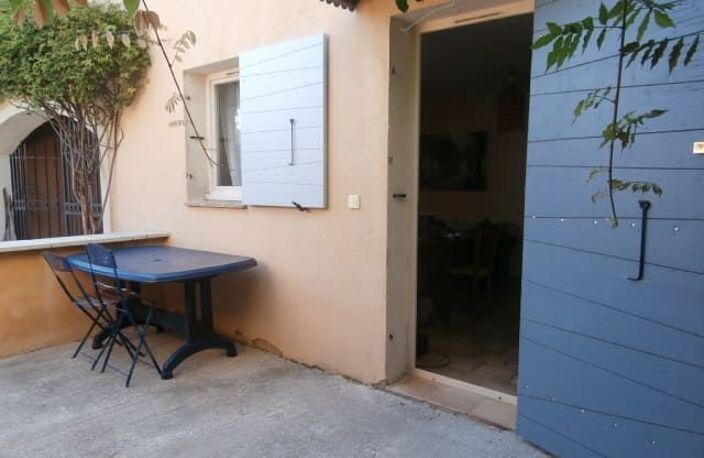 T2 meublé avec terrasse et stationnement — photo 2
