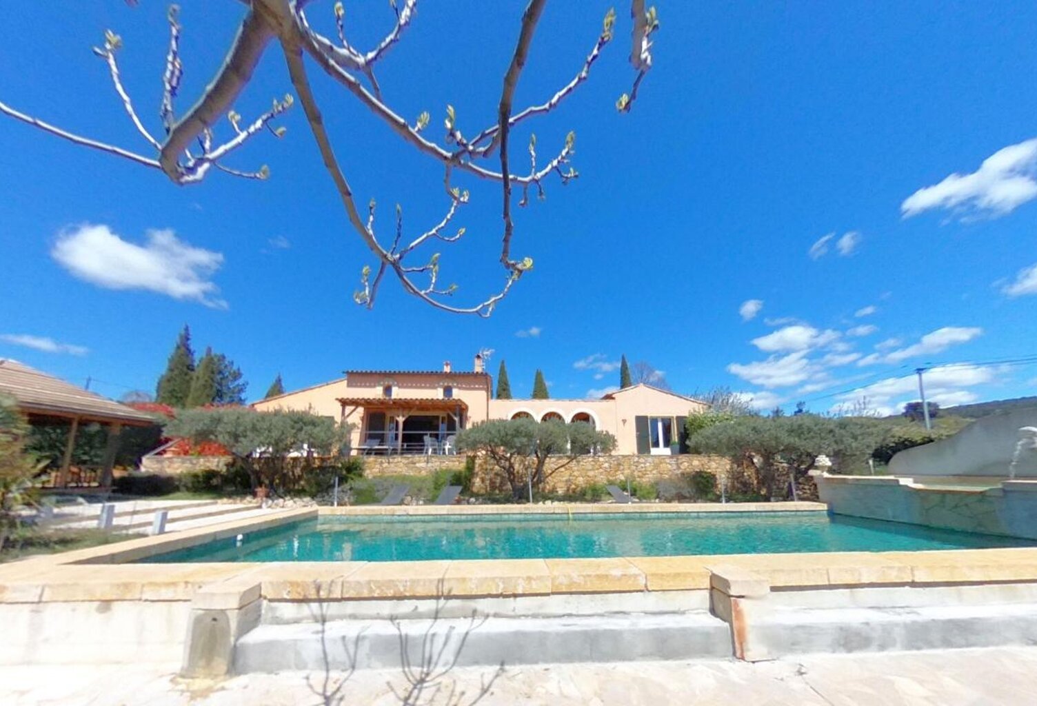 Propriété sur Aups avec piscine et petit Mas indépendant — photo 1