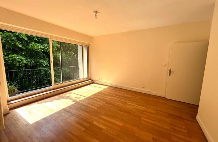 Sainte Foy Les Lyon , Appartement 2 pièce(s) 66 m2 — photo 2