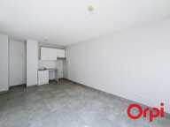 Appartement À Louer - T3 avec Garage Pierre Bénite — photo 3