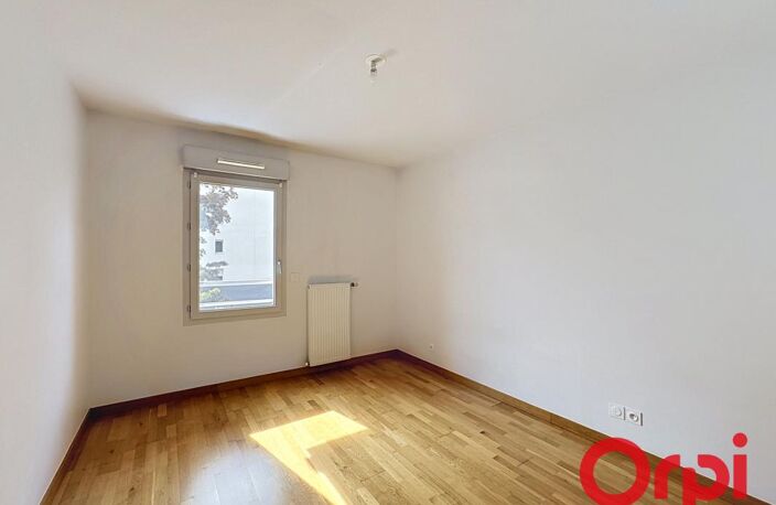 Appartement À Louer - T3 avec Garage Pierre Bénite — photo 5