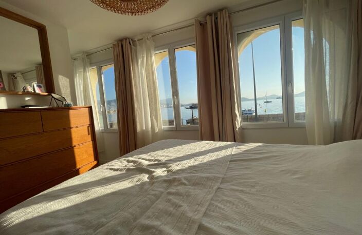 A VENDRE LA SEYNE SUR MER 83500 QUARTIER BALAGUIER LAISON DE PÊCHEURS LES PIEDS DANS L'EAU VUE MER EXCEPTIONNELLE — photo 5