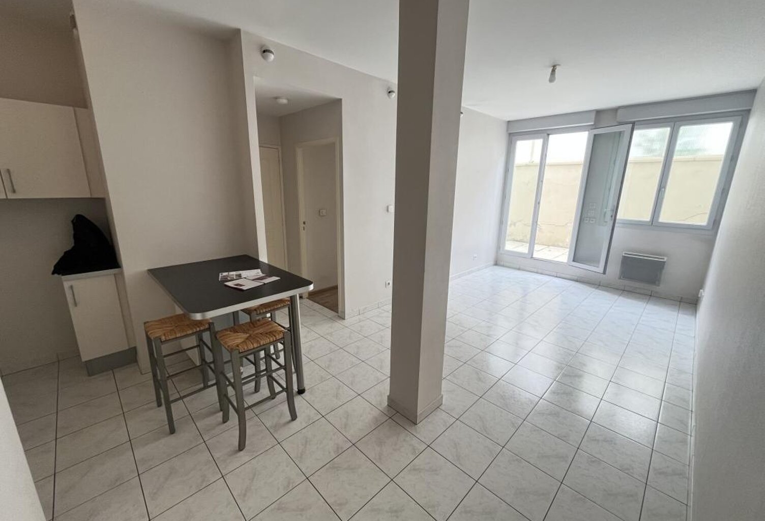Appartement À Vendre — photo 1