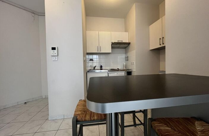 Appartement À Vendre — photo 2